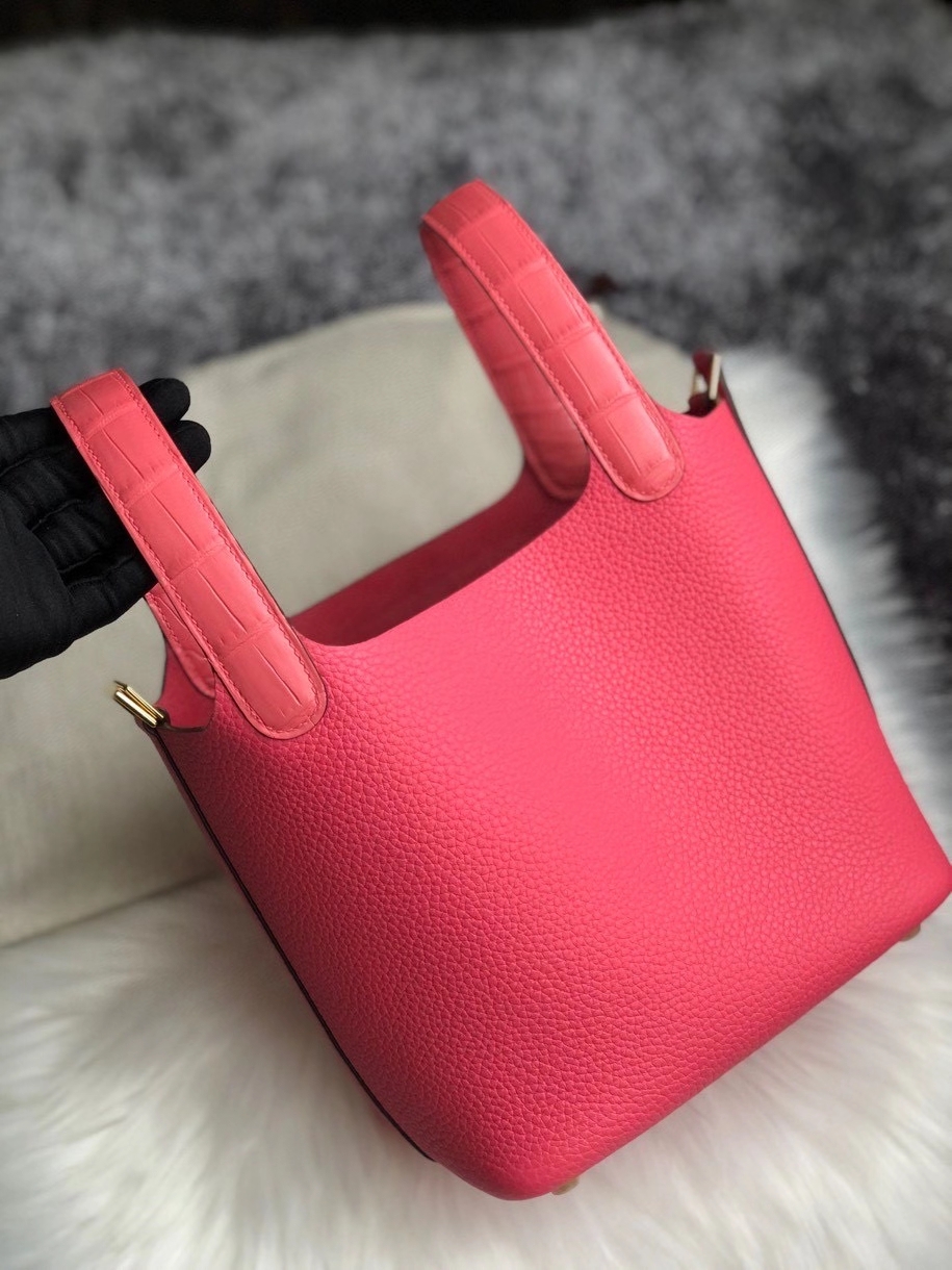 Hermès（爱马仕）Picotin 18cm 唇膏粉 rose azalee 小牛皮 拼 杜鹃红 鳄鱼手腕 金扣