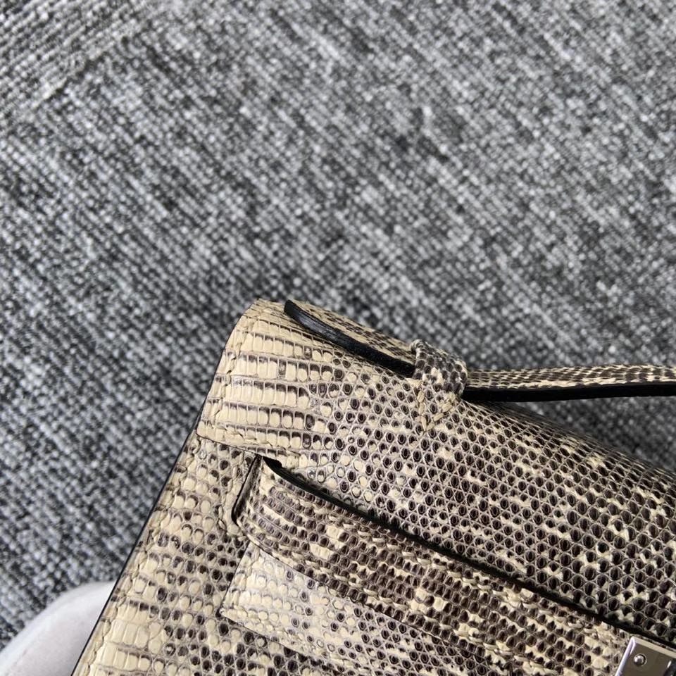 Hermès（爱马仕）Mini kelly pochette Lizard 进口亮面蜥蜴 原色 小喜马拉雅色 银扣 顶级手缝 手拿包 晚宴包