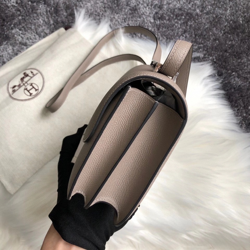 Hermès（爱马仕）Constance 18cm Epsom 原厂掌纹皮 M8 沥青灰 Gris ashpite 银扣 顶级手缝 现货