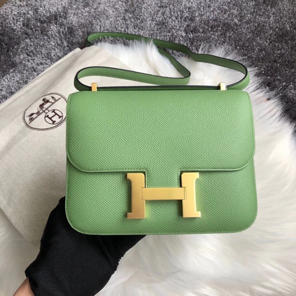 Hermès（爱马仕）Constance 18cm Epsom 原厂掌纹皮 3i 牛油果绿 vert criquet 金扣 顶级手缝 现货