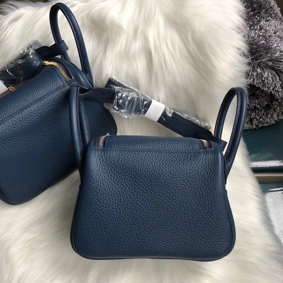 Hermès(爱马仕)Mini lindy S4 深邃蓝 Deep blue 金扣 银扣 顶级手缝 现货-拉尔森鳄鱼皮具定制 - 爱马仕包包官网 Hermès(爱马仕)Mini lindy S4 深邃蓝 Deep blue 金扣 银扣 顶级手缝 现货