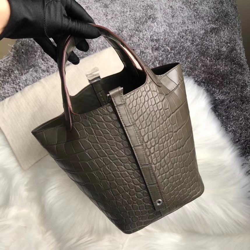 Hermès（爱马仕）Picotin 18cm Alligator matt 雾面鳄鱼 M1 新大象灰 银扣 顶级手缝 定制