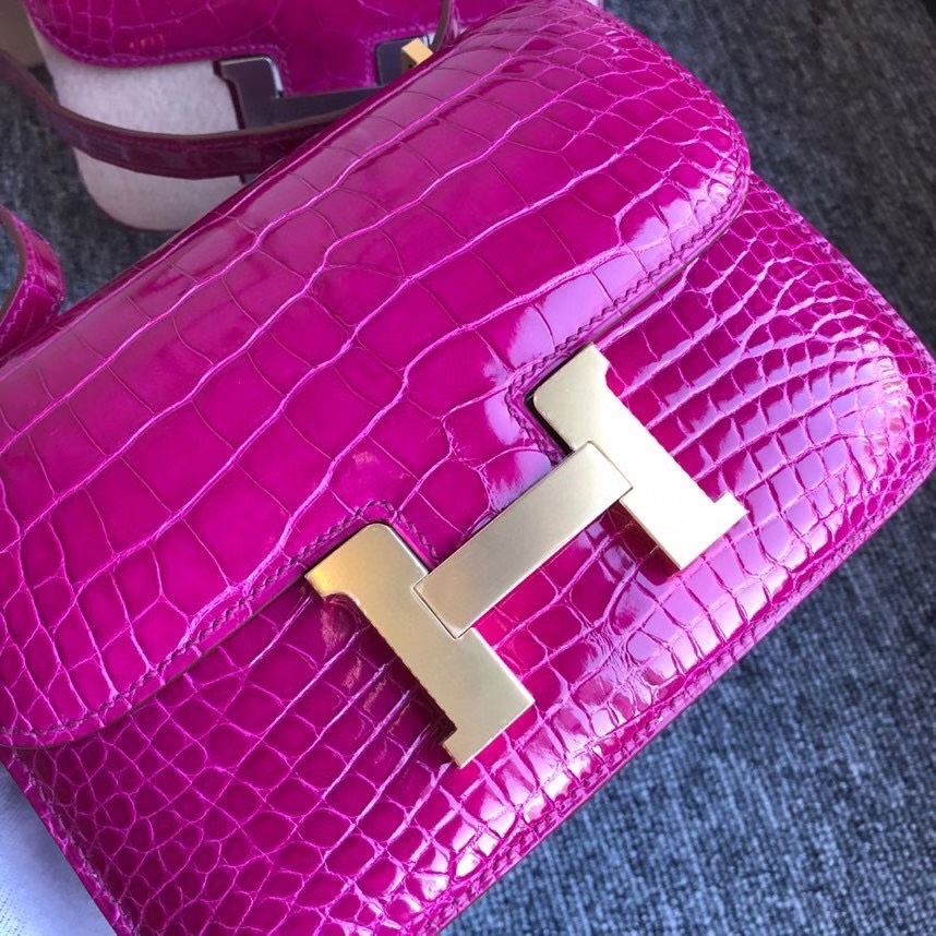 Hermès（爱马仕）Constance18cm Alligator shiny 亮面鳄鱼 J5 天方夜谭粉紫 金扣 顶级手缝