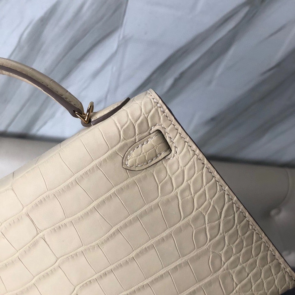 Hermès（爱马仕）Mini kelly ll Alligator matt 雾面鳄鱼 Y1 香草色 金扣 顶级手缝