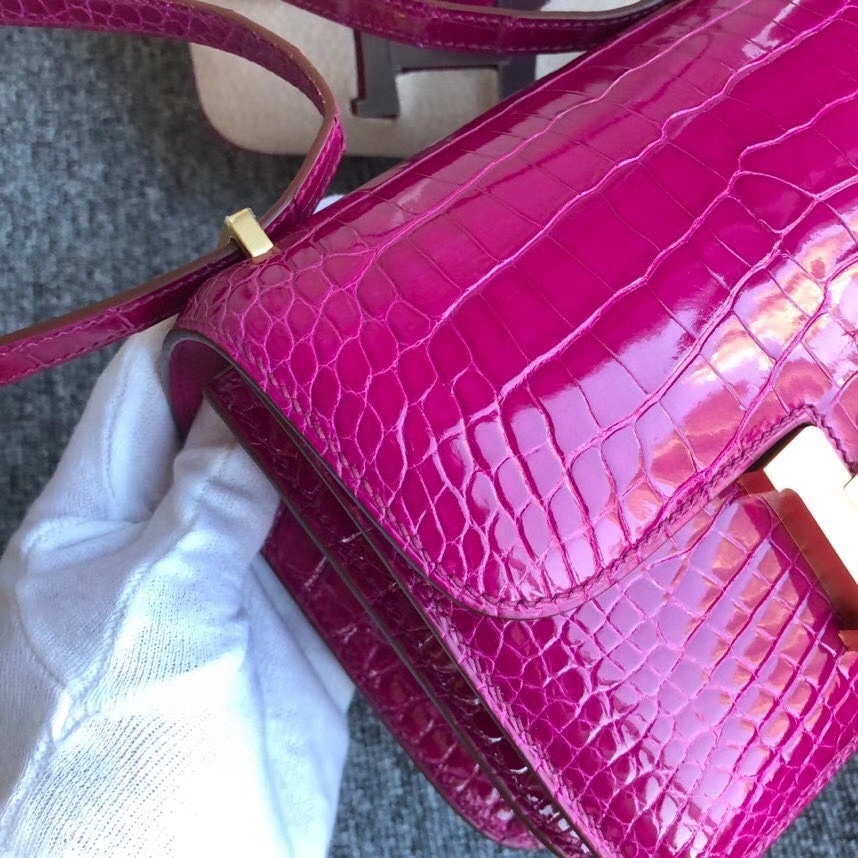 Hermès（爱马仕）Constance18cm Alligator shiny 亮面鳄鱼 J5 天方夜谭粉紫 金扣 顶级手缝