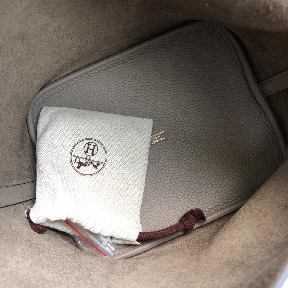 Hermès(爱马仕)Picotin 菜篮包 22cm 原厂御用顶级皮 clememce m8 沥青灰 金扣 顶级手缝-拉尔森鳄鱼皮具定制 - 爱马仕包包官网 Hermès(爱马仕)Picotin 菜篮包 22cm 原厂御用顶级皮 clememce m8 沥青灰 金扣 顶级手缝