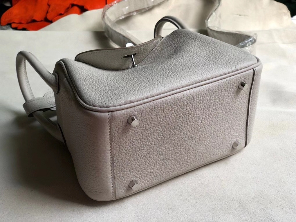 Hermès（爱马仕）Mini lindy ck80 珍珠灰 银扣 顶级手缝 20cm 现货