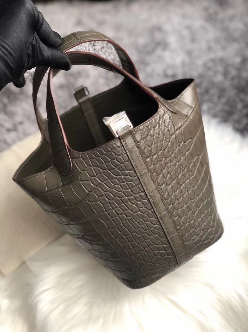 Hermès（爱马仕）Picotin 18cm Alligator matt 雾面鳄鱼 M1 新大象灰 银扣 顶级手缝 定制