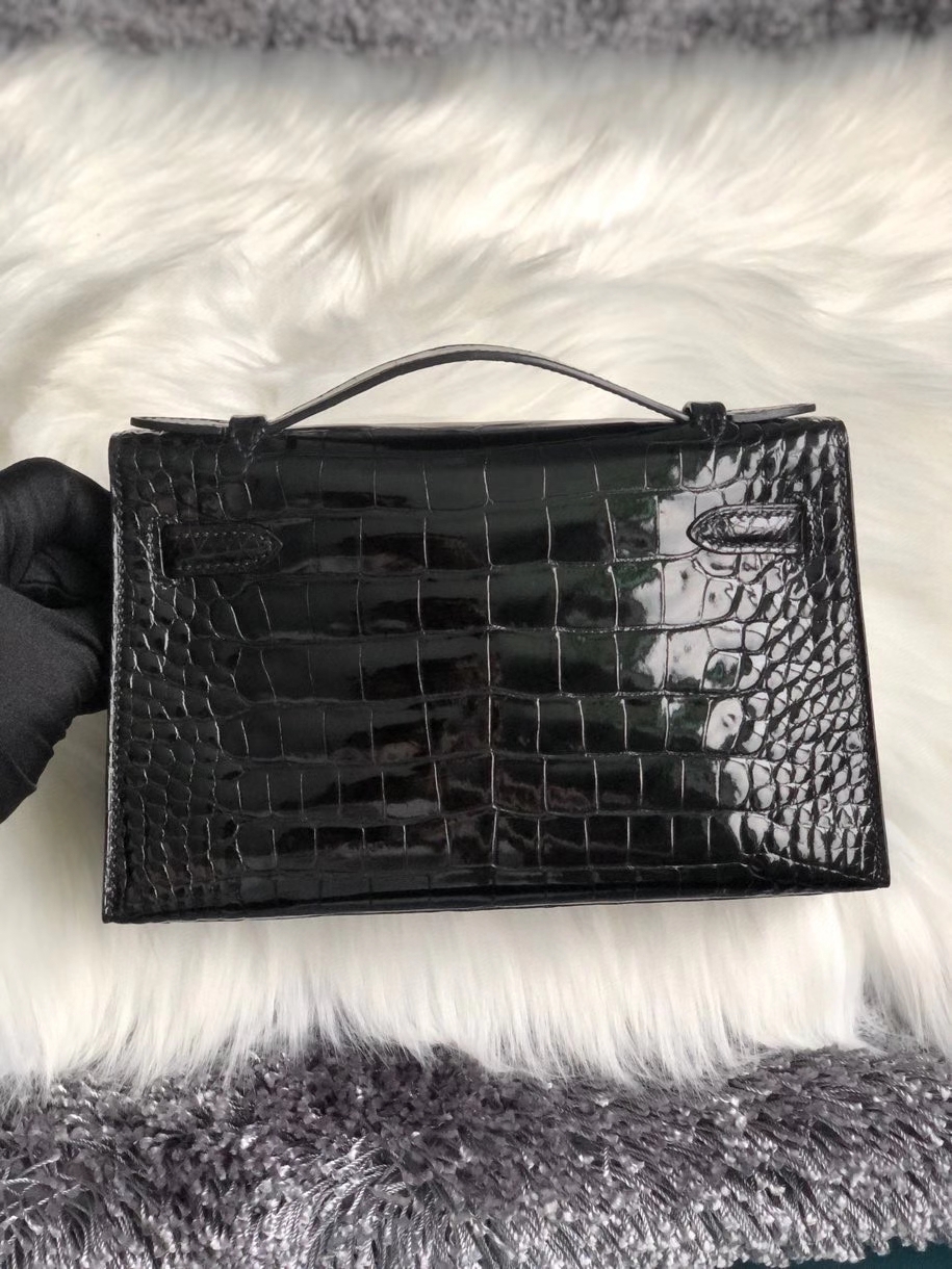 Hermès(爱马仕)Mini kelly pochette 22cm Alligator shiny 亮面鳄鱼 ck89 黑色 银扣 手拿包 晚宴包-拉尔森鳄鱼皮具定制 - 爱马仕包包官网 Hermès(爱马仕)Mini kelly pochette 22cm Alligator shiny 亮面鳄鱼 ck89 黑色 银扣 手拿包 晚宴包