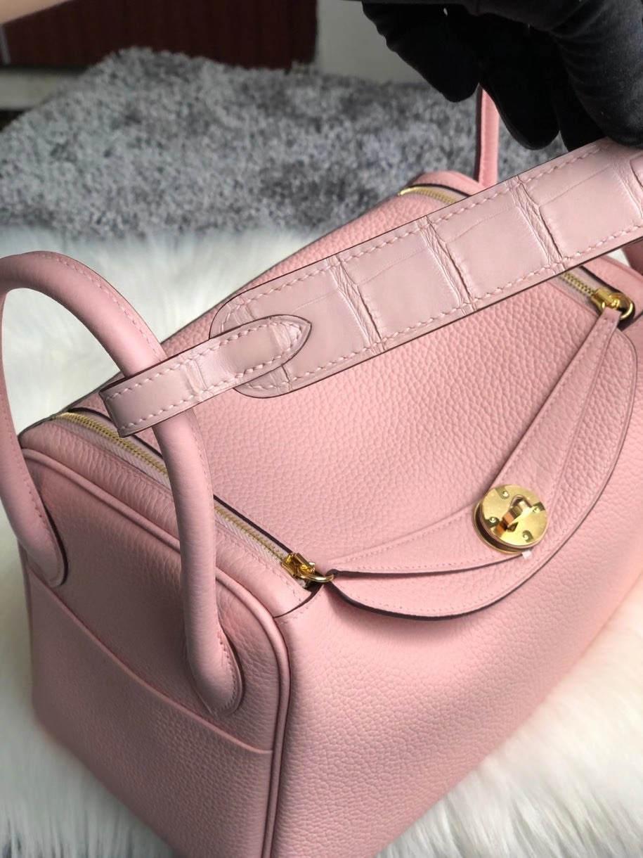 Hermès（爱马仕）Lindy 琳迪包 3Ｑ粉 新粉色 拼手腕鳄鱼 金扣 26cm 顶级手缝 定制