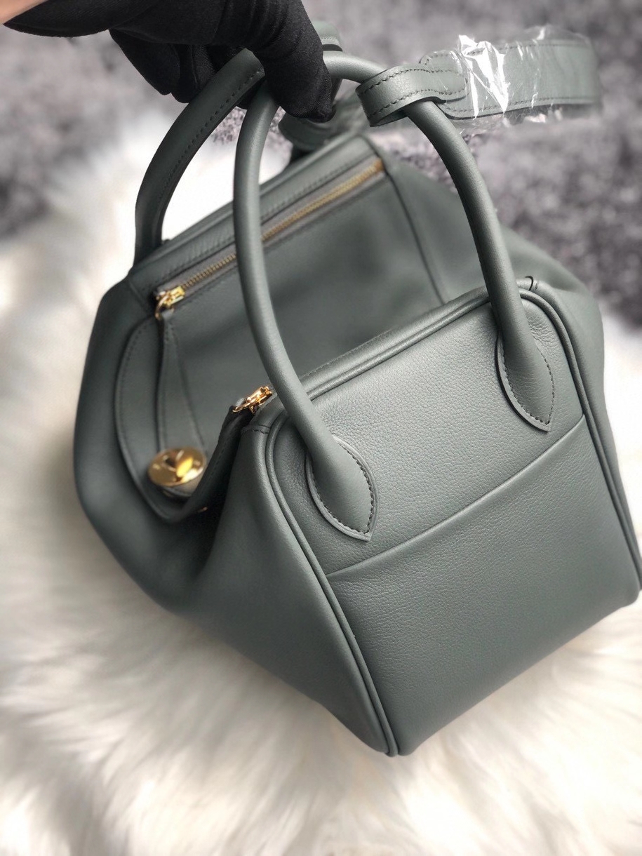 Hermès（爱马仕）Lindy 26cm Evecolor cc63 杏绿色 金扣 顶级手缝