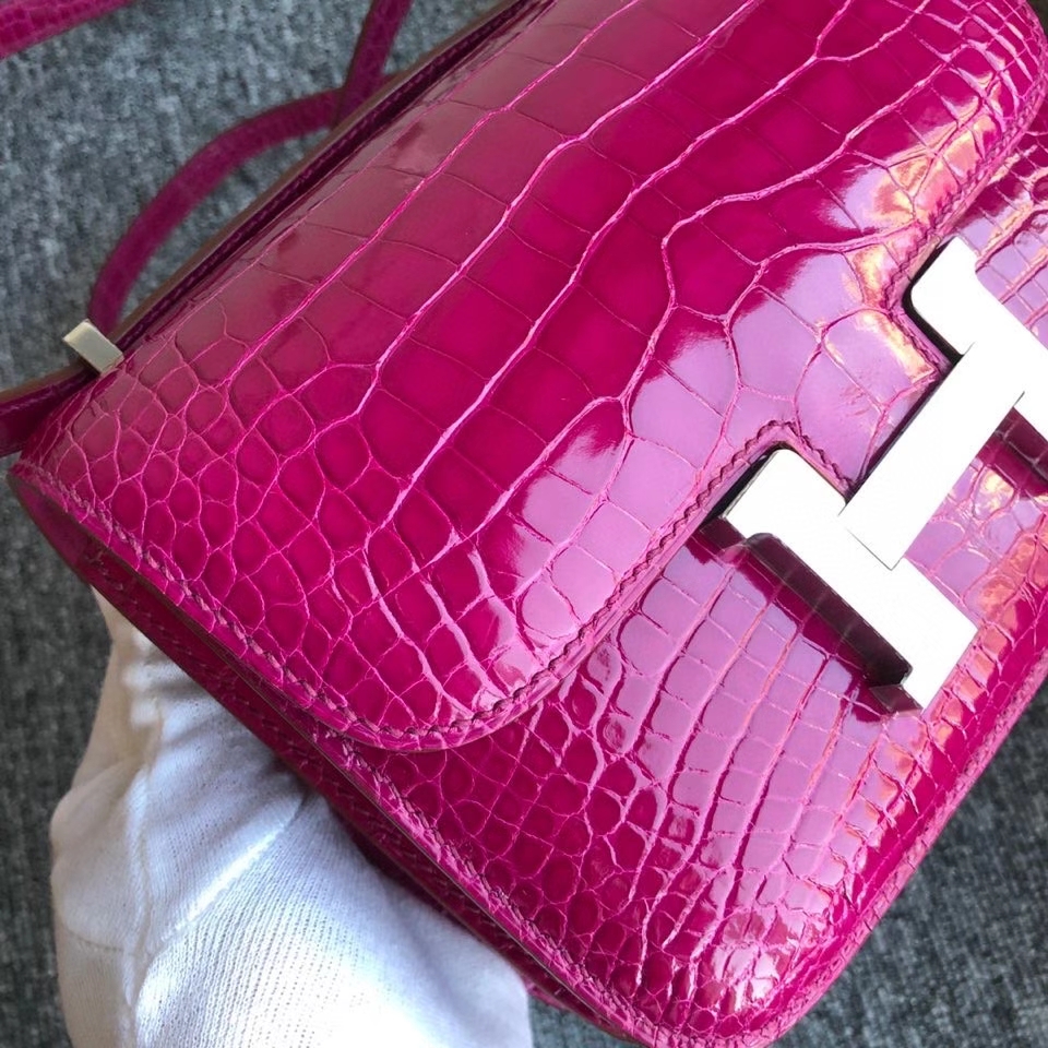 Hermès（爱马仕）Constance18cm Alligator shiny 亮面鳄鱼 J5 天方夜谭粉紫 银扣 顶级手缝