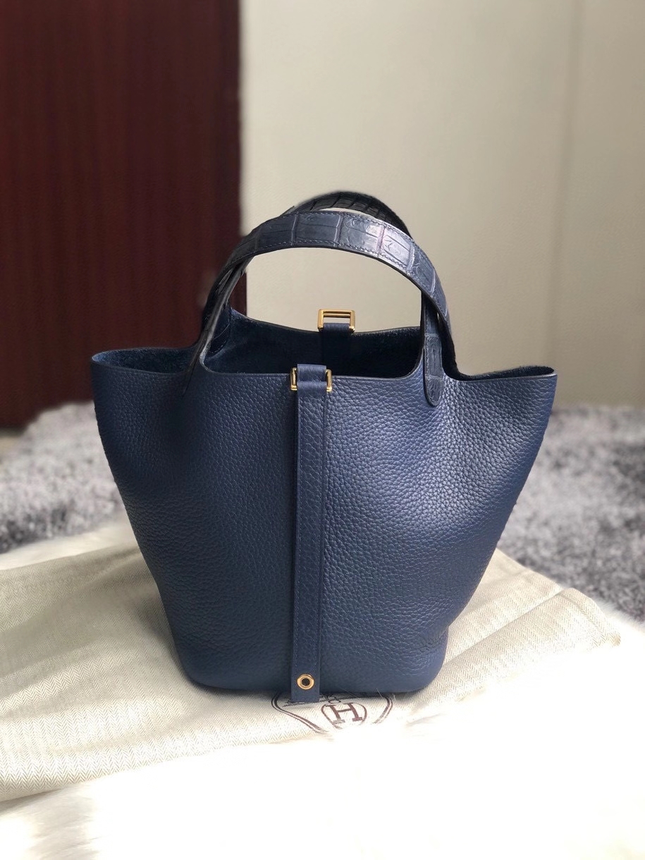 Hermès（爱马仕）Picotin 18cm 宝石蓝拼鳄鱼宝石蓝手腕 金扣 顶级手缝 订制