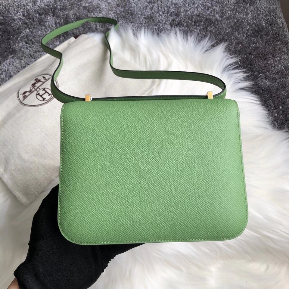 Hermès（爱马仕）Constance 18cm Epsom 原厂掌纹皮 3i 牛油果绿 vert criquet 金扣 顶级手缝 现货