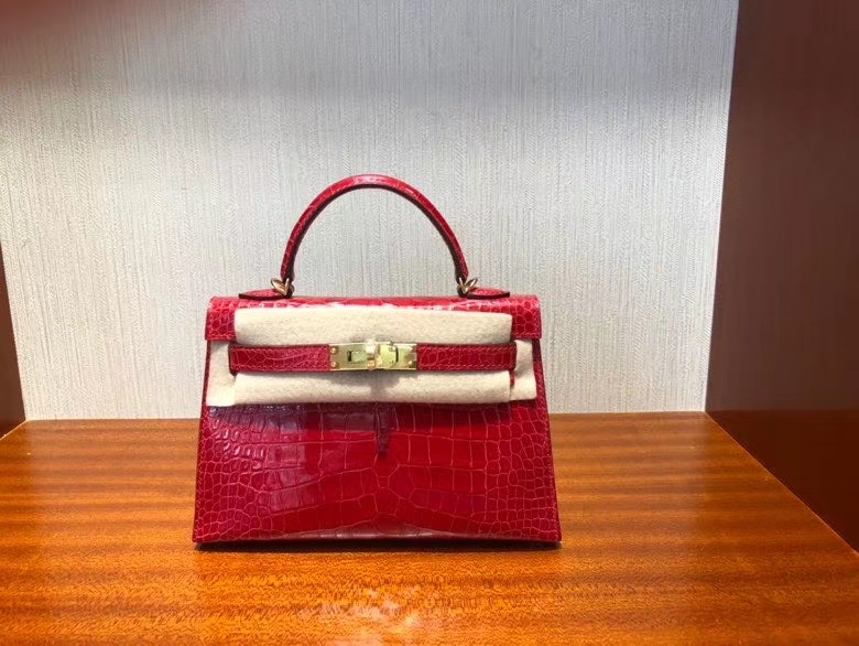 Hermès（爱马仕）Mini kelly ll Alligator shiny 亮面鳄鱼 ck95 法拉利红 Braise 金扣 现货