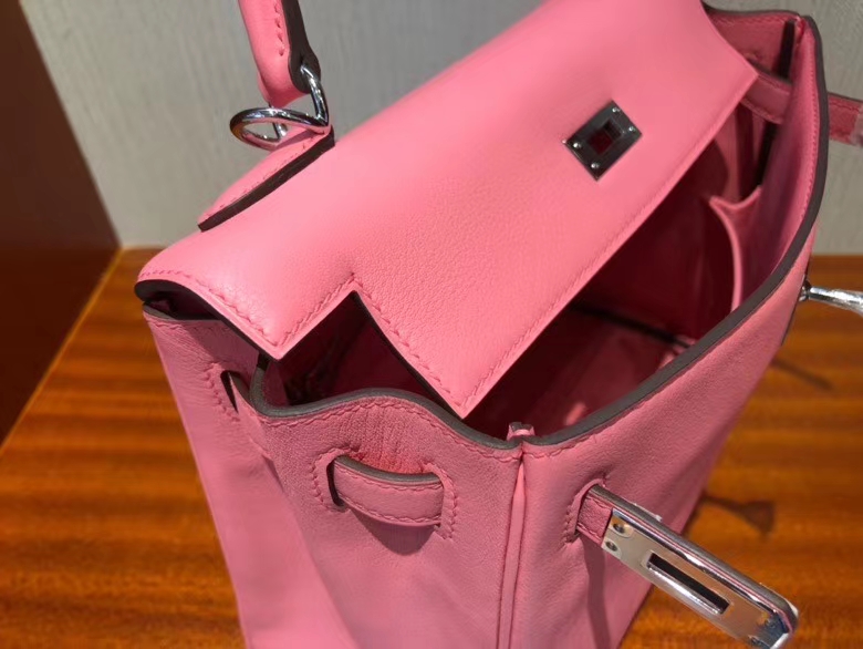 Hermès(爱马仕)Kelly 25cm Swift K4 夏日玫瑰粉 银扣 顶级手缝 粉粉嫩嫩 超美-拉尔森鳄鱼皮具定制 - 爱马仕包包官网 Hermès(爱马仕)Kelly 25cm Swift K4 夏日玫瑰粉 银扣 顶级手缝 粉粉嫩嫩 超美