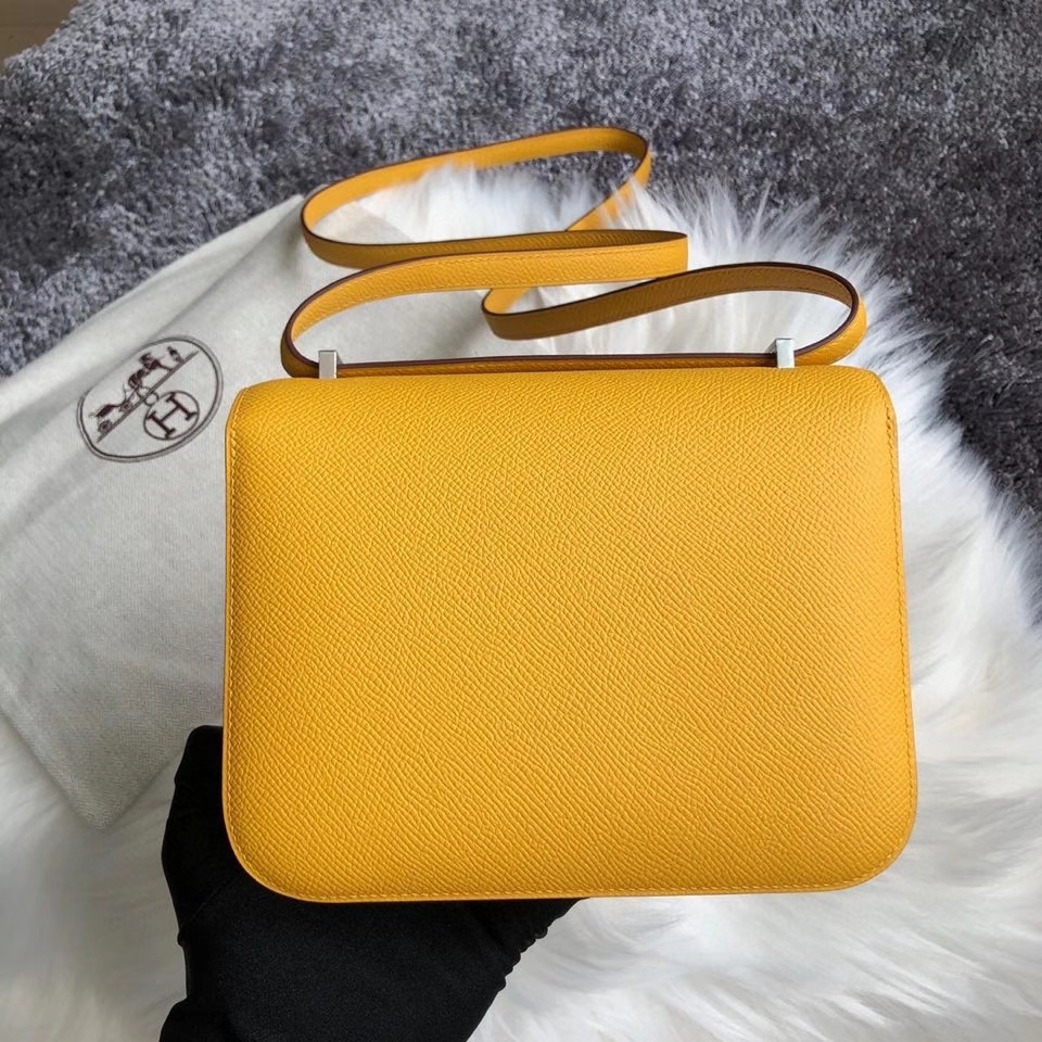 Hermès（爱马仕）Constance 18cm Epsom 原厂掌纹皮 9D 琥珀黄 Ambre 银扣 顶级手缝 现货