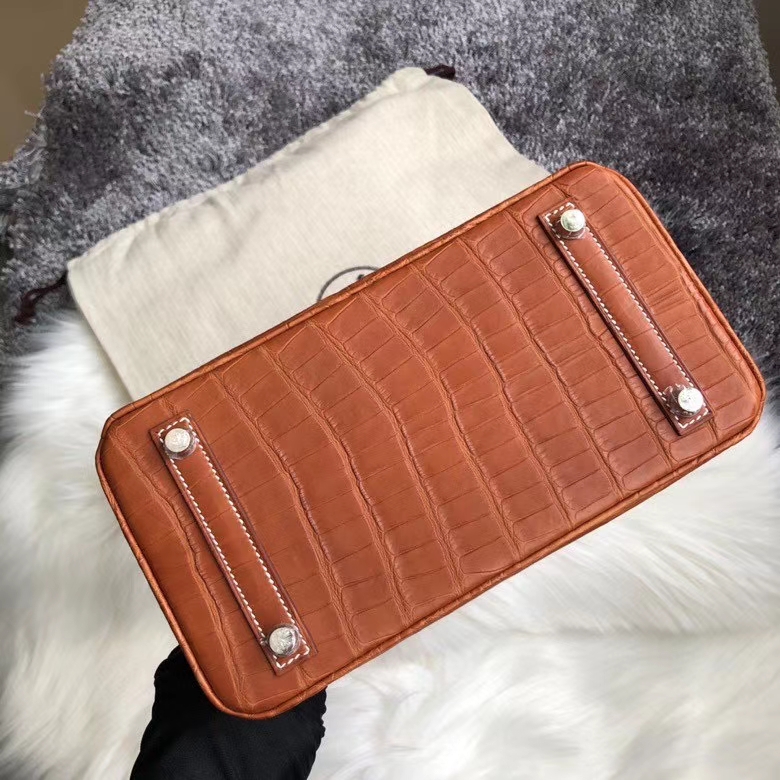 Hermès（爱马仕）Birkin 25cm Barenia Natural 马鞍皮风格鳄鱼 经典干邑原色 现货