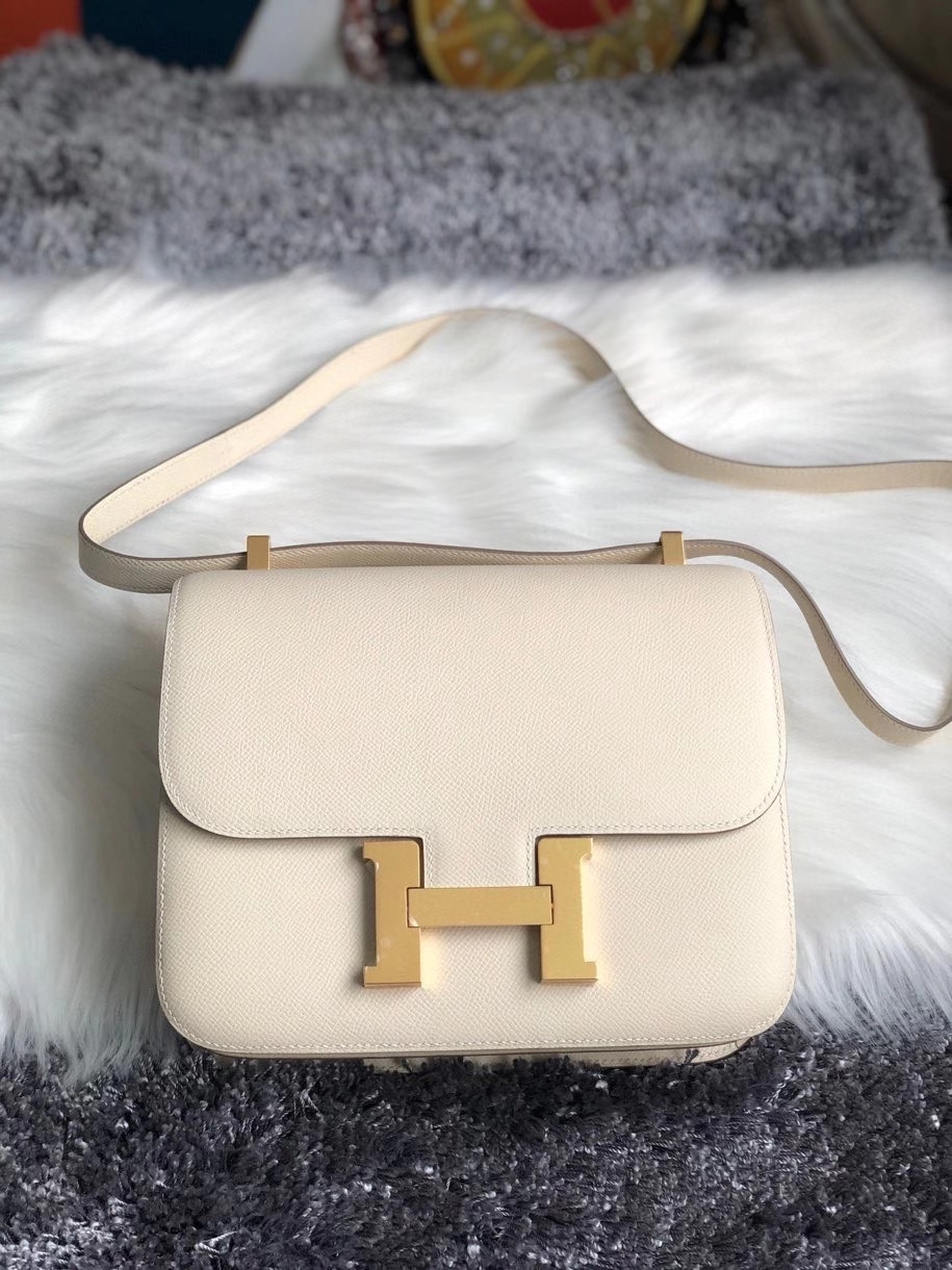 Hermès（爱马仕）Constance 24cm Epsom 原厂掌纹皮 ck10奶昔白 craie 金扣 最最最新