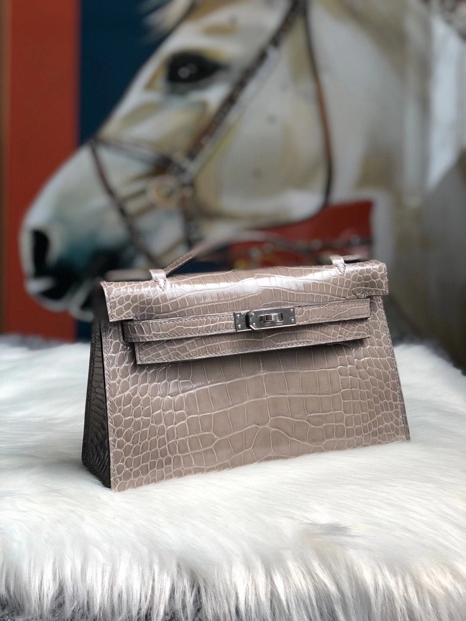 Hermès（爱马仕）Mini kelly pochette 22cm Alligator shiny 亮面鳄鱼 ck81 斑鸠灰 Gris T 银扣 手包