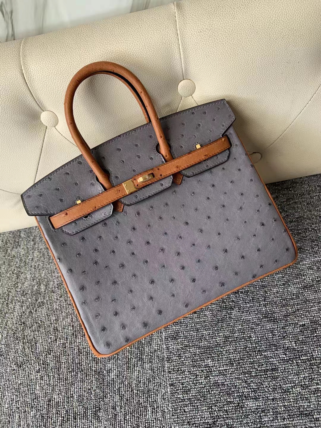 Hermès（爱马仕）Birkin 25cm kk ostrich 顶级鸵鸟皮 R2玛瑙灰拼ck37金棕色 蜡线全缝 金扣