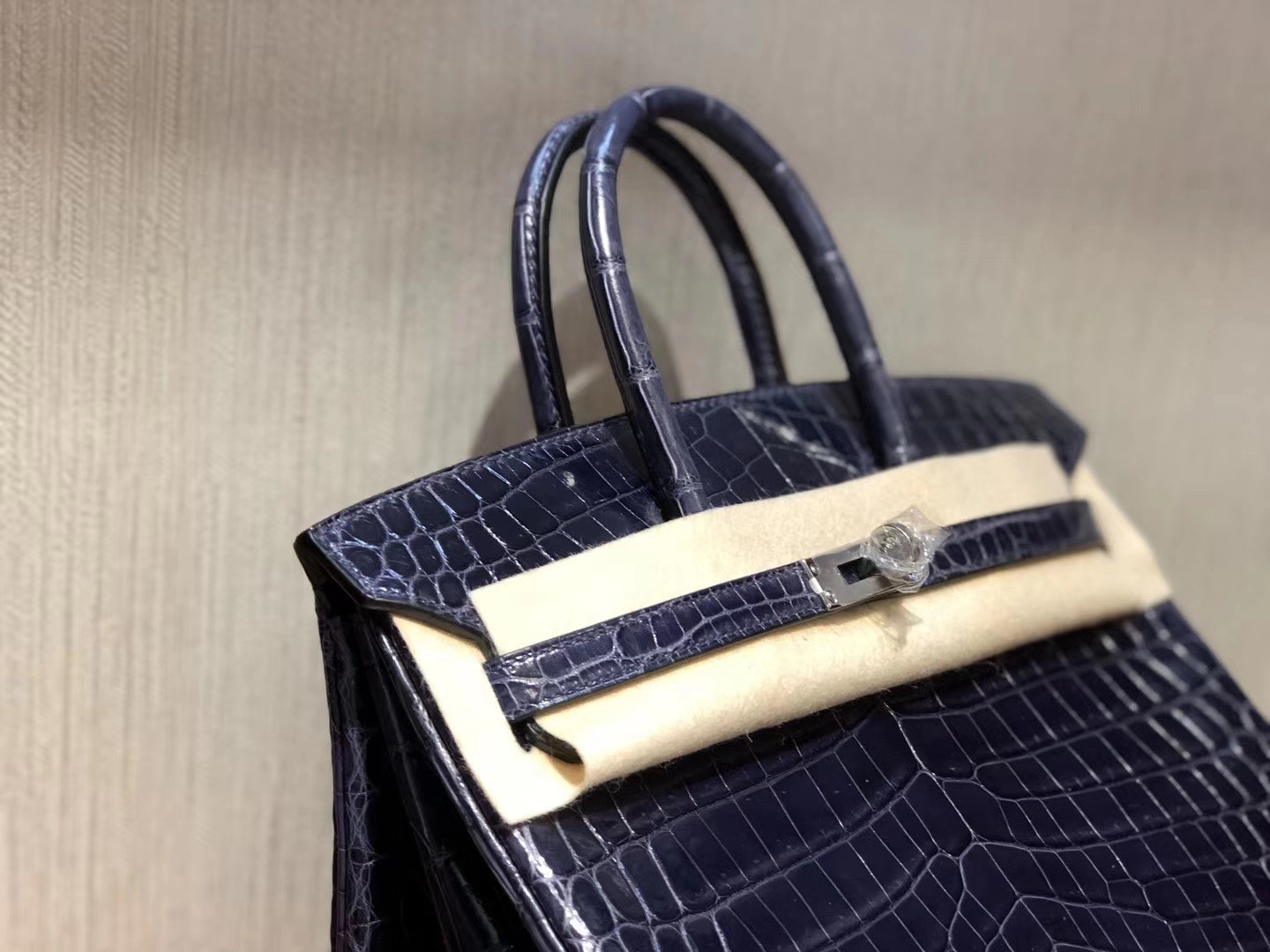 Hermès（爱马仕）Birkin 25cm shiny nilo crocodile 亮面两点汨罗鳄 Ck73宝石蓝 蜡线全缝 银扣