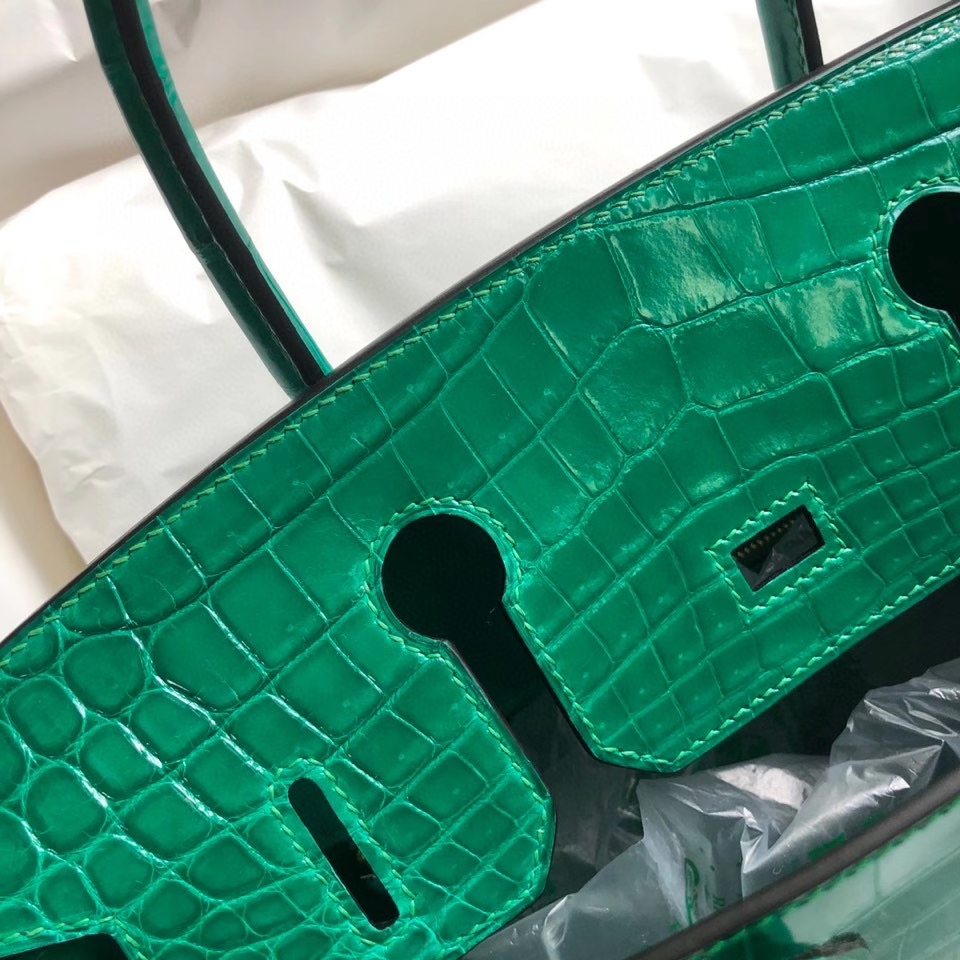 Hermès（爱马仕）Birkin 30cm Crocodile shiny 亮面鳄鱼 7Ｑ 翡翠绿 金扣 顶级手缝 现货