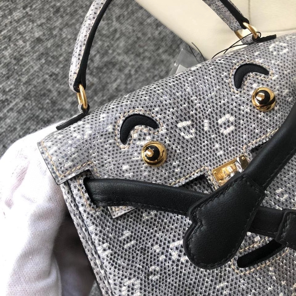 Hermès（爱马仕）Kelly doll Lizard 进口亮面蜥蜴01原色 小喜马拉雅色 金扣 顶级手缝 小可爱