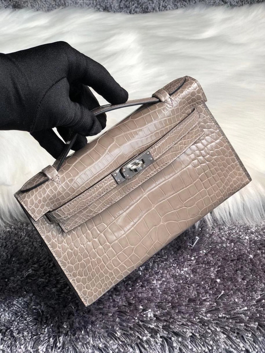 Hermès（爱马仕）Mini kelly pochette 22cm Alligator shiny 亮面鳄鱼 ck81 斑鸠灰 Gris T 银扣 手包