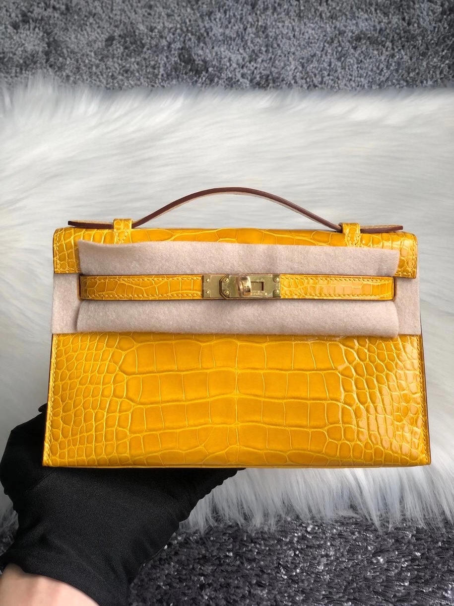 Hermès（爱马仕）Mini kelly pochette 22cm 亮面鳄鱼 9Ｄ 琥珀黄 Ambre 金扣 顶级手缝 手拿包 晚宴包