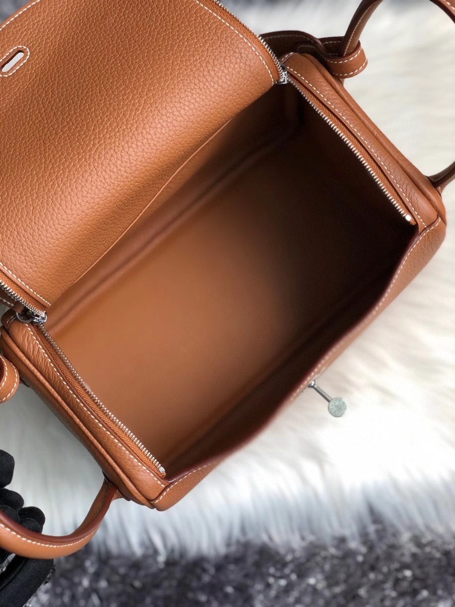 Hermès（爱马仕）Lindy 26cm 原厂御用顶级大牛皮  ck37 金棕色 Gold 银扣 顶级手缝