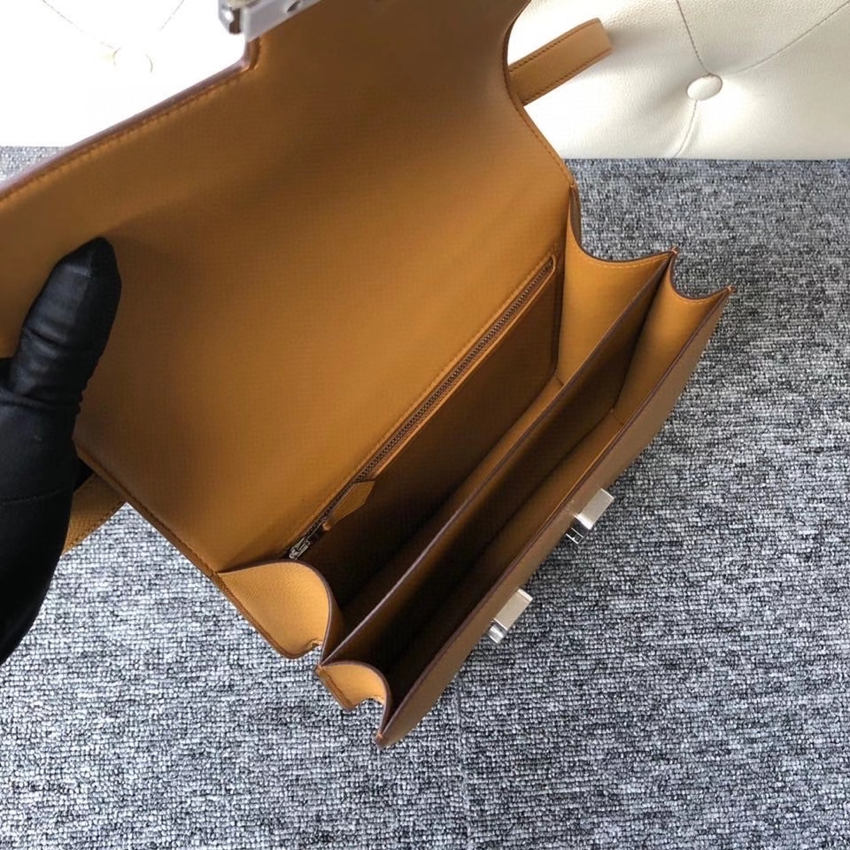 Hermès(爱马仕)Constance 24cm Epsom 原厂掌纹皮 2S芝麻色 Sesame 银扣 顶级手缝-拉尔森鳄鱼皮具定制 - 爱马仕包包官网 Hermès(爱马仕)Constance 24cm Epsom 原厂掌纹皮 2S芝麻色 Sesame 银扣 顶级手缝