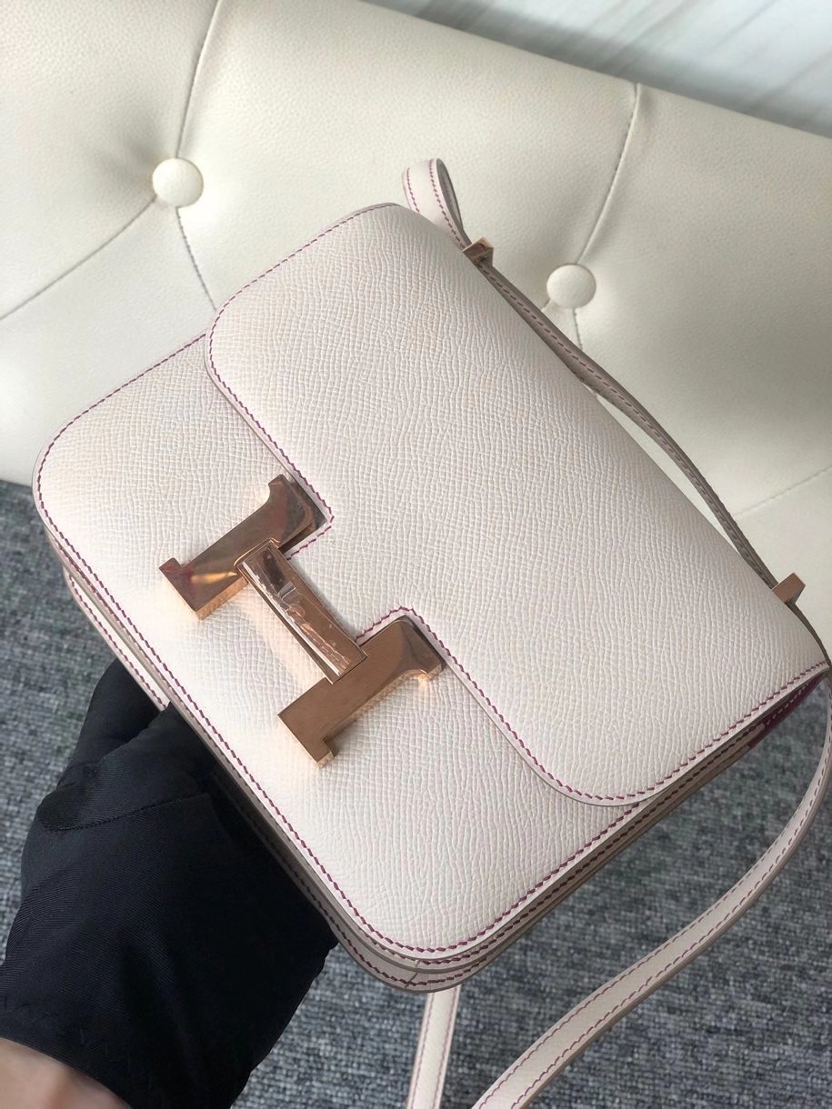 Hermès（爱马仕）Constance 18cm Epsom 原厂掌纹皮 ck10 奶昔白 内拼 玫瑰紫 金扣 马蹄印 定制