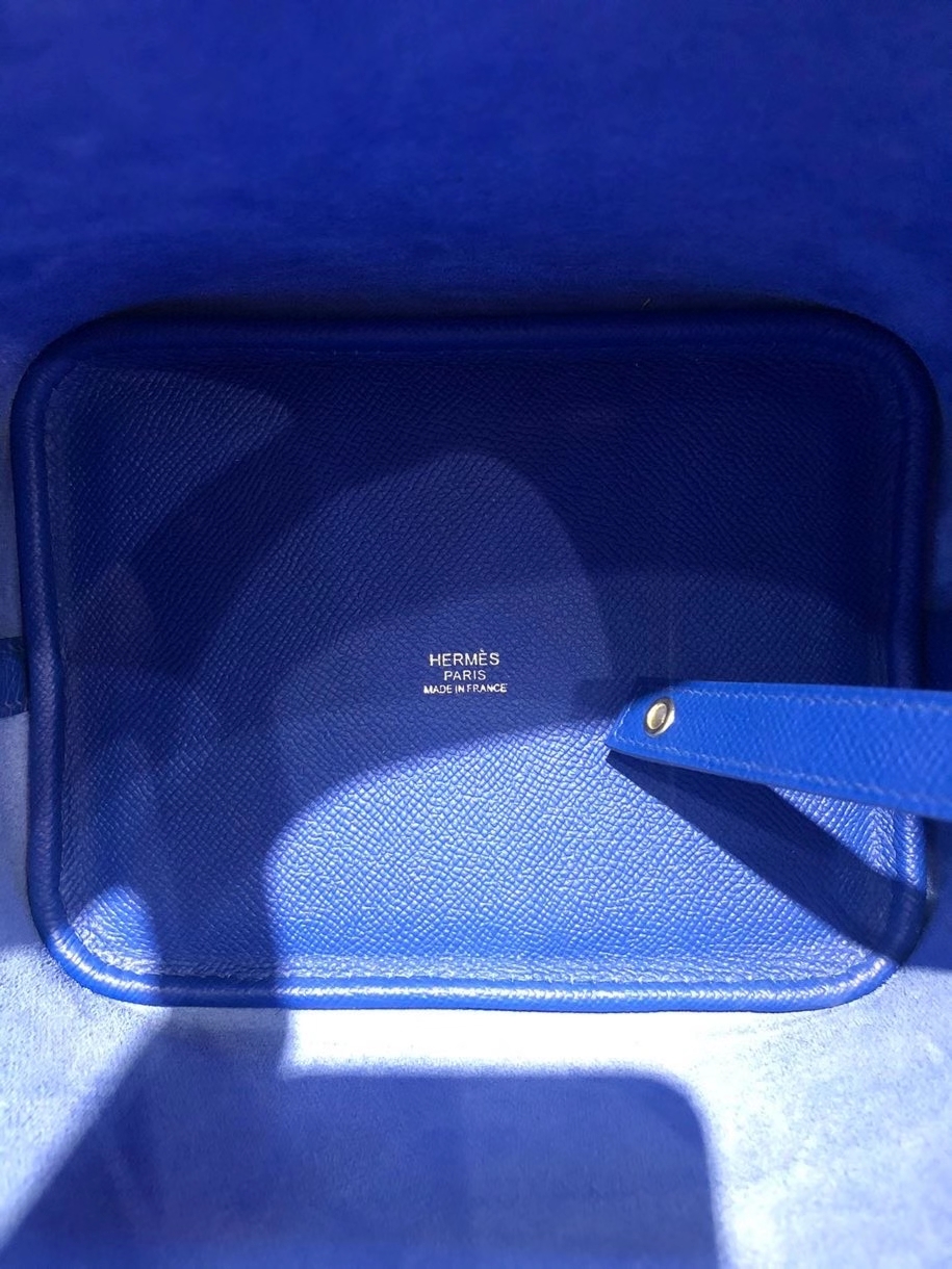 Hermès(爱马仕)Picotin 18cm Epsom 琉璃蓝 编织手腕 银扣-拉尔森鳄鱼皮具定制 - 爱马仕包包官网 Hermès(爱马仕)Picotin 18cm Epsom 琉璃蓝 编织手腕 银扣
