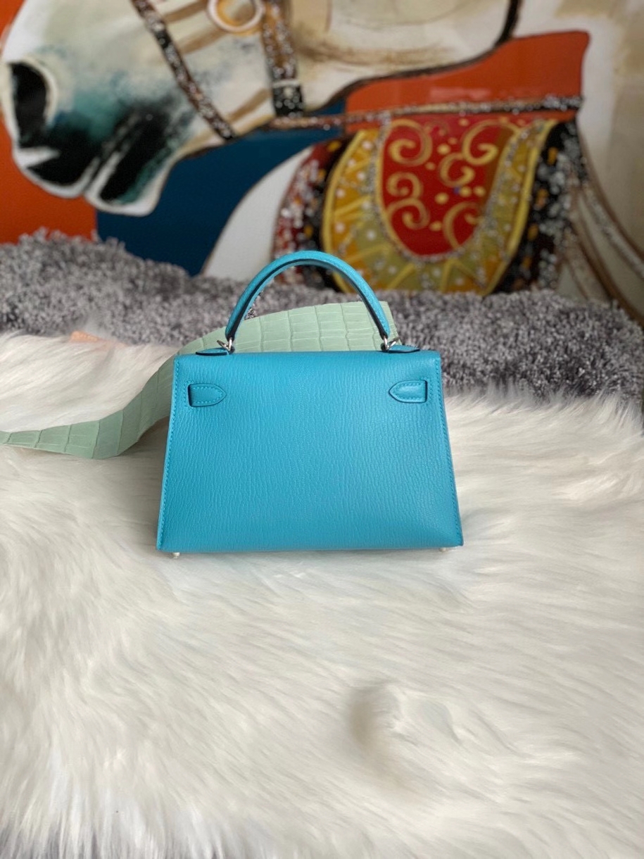 Hermès（爱马仕）Minikelly ll chevre 山羊皮 北方蓝 银扣