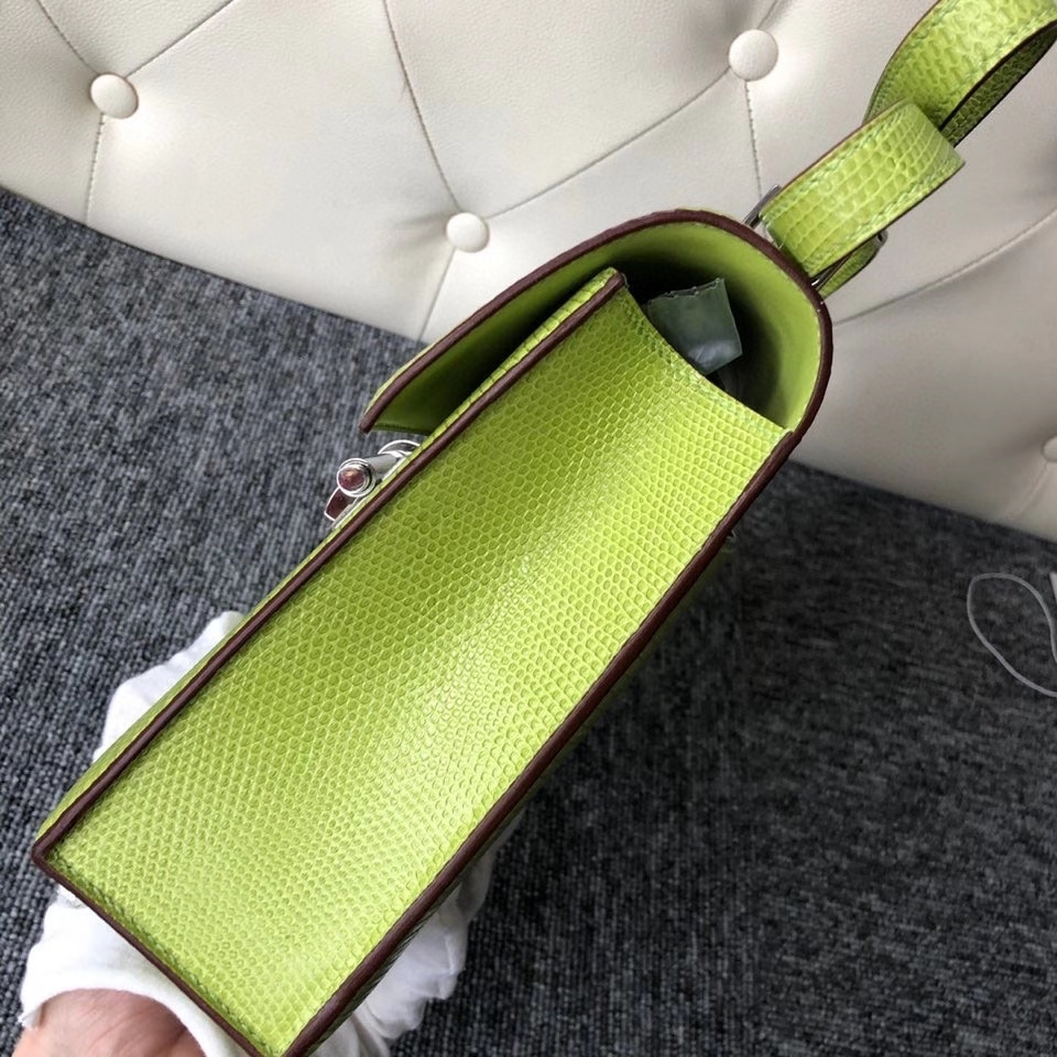 Hermès（爱马仕）Verrou 24cm Lizard 进口亮面蜥蜴 6R 奇异果绿 银扣 顶级手缝