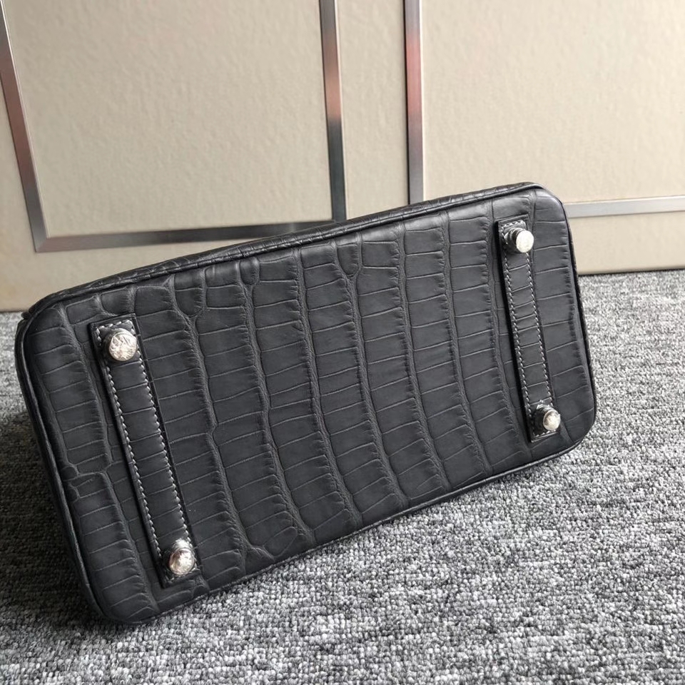 Hermès(爱马仕)Birkin 25cm Alligator matt 雾面鳄鱼 ck88 石墨灰 graphite 银扣 顶级手缝 现货-拉尔森鳄鱼皮具定制 - 爱马仕包包官网 Hermès(爱马仕)Birkin 25cm Alligator matt 雾面鳄鱼 ck88 石墨灰 graphite 银扣 顶级手缝 现货