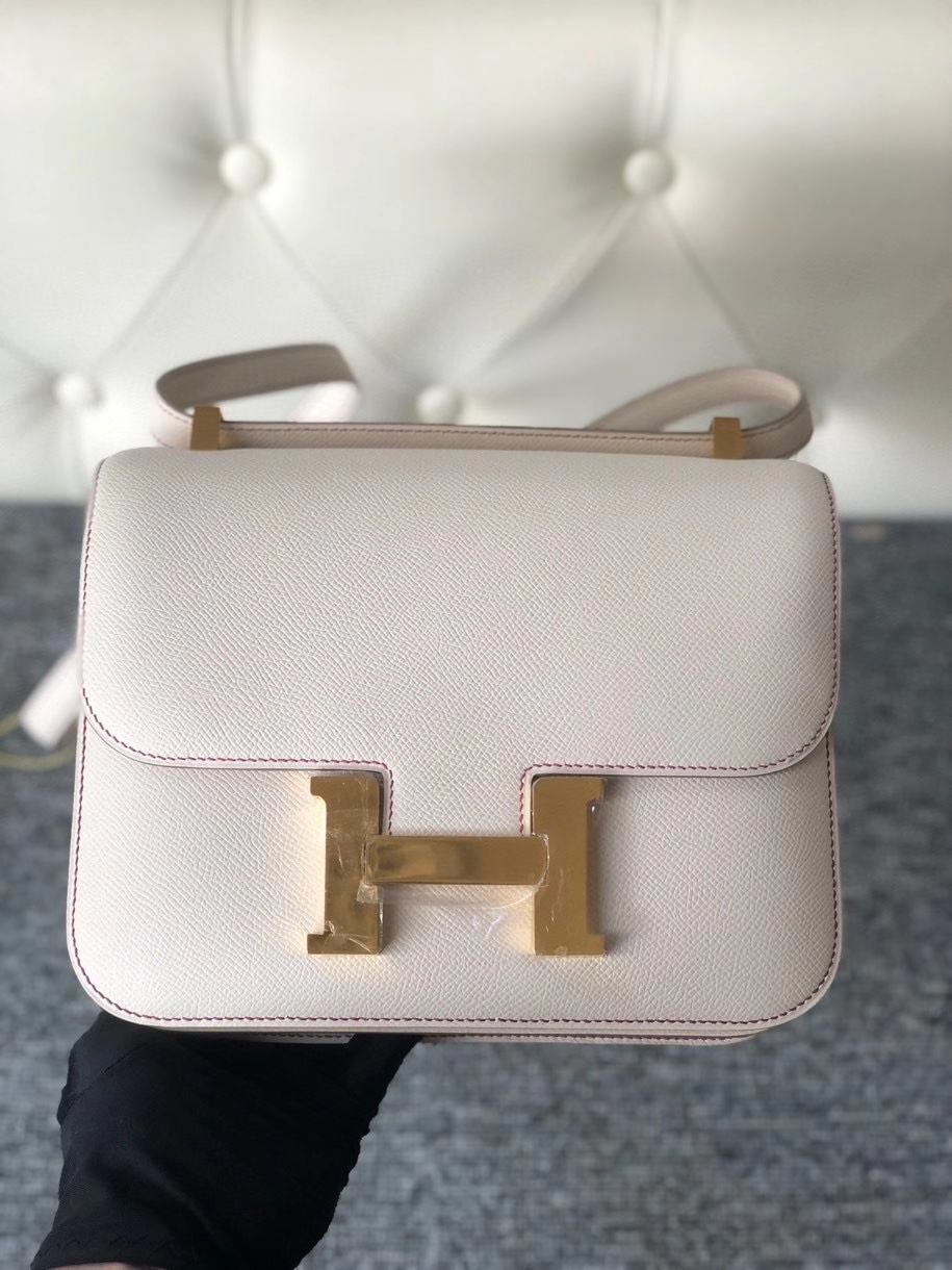 Hermès（爱马仕）Constance 24cm Epsom 原厂掌纹皮 ck10 奶昔白 内拼 玫瑰紫 金扣 马蹄印 定制
