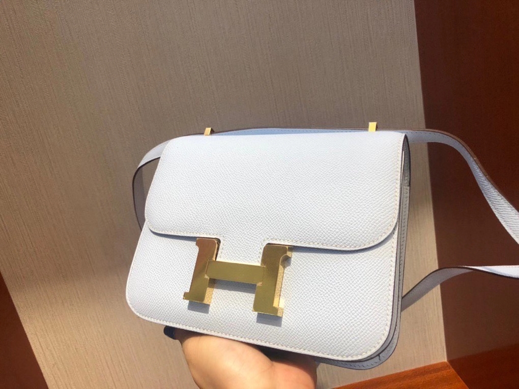Hermès（爱马仕）最最新Y刻 正品 Constance18cm Epsom T0雾蓝色 金扣