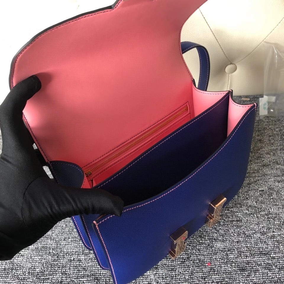 Hermès(爱马仕)Constance 24cm Epsom 原厂掌纹皮 7T 电光蓝内拼唇膏粉 唇膏粉线 玫瑰金扣 rose gold 现货-拉尔森鳄鱼皮具定制 - 爱马仕包包官网 Hermès(爱马仕)Constance 24cm Epsom 原厂掌纹皮 7T 电光蓝内拼唇膏粉 唇膏粉线 玫瑰金扣 rose gold 现货