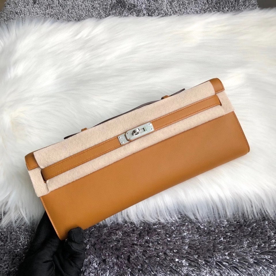 Hermès（爱马仕）Kelly cut 31cm Swift 芝麻色 芝麻黄 Sesame 银扣 手拿包 晚宴包