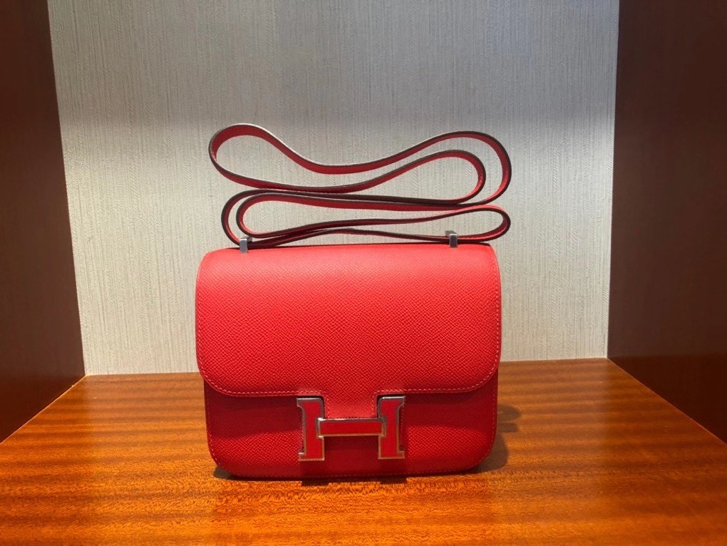 Hermès（爱马仕）Constance18cm Eposm S3 心红色拼珐琅扣  康康全线升级  超超薄油边
