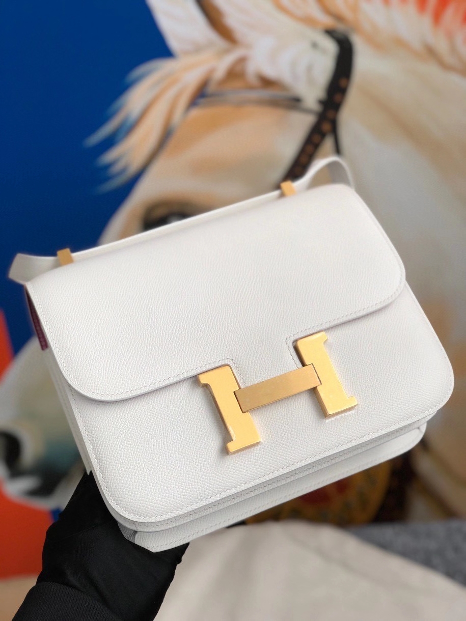 Hermès（爱马仕）Constance 24cm Epsom 原厂掌纹皮 01纯白 White 内拼玫瑰紫 拉丝金扣 现货