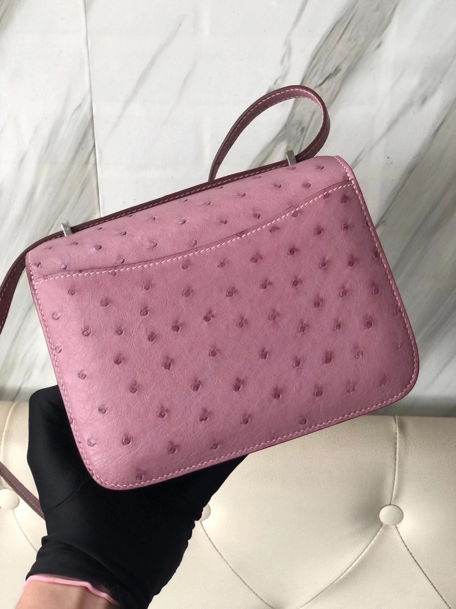 Hermès（爱马仕）Constance 18cm Ostrich kk 鸵鸟 薰衣草粉  银扣 顶级手缝 现货