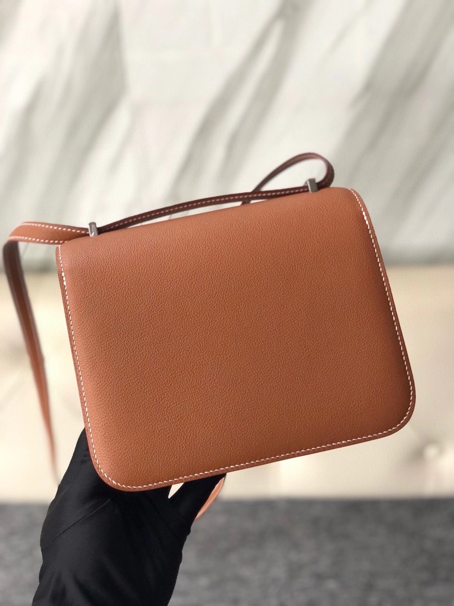 Hermès（爱马仕）Constance 18cm Evecolor ck37 金棕色 Gold 银扣  现货