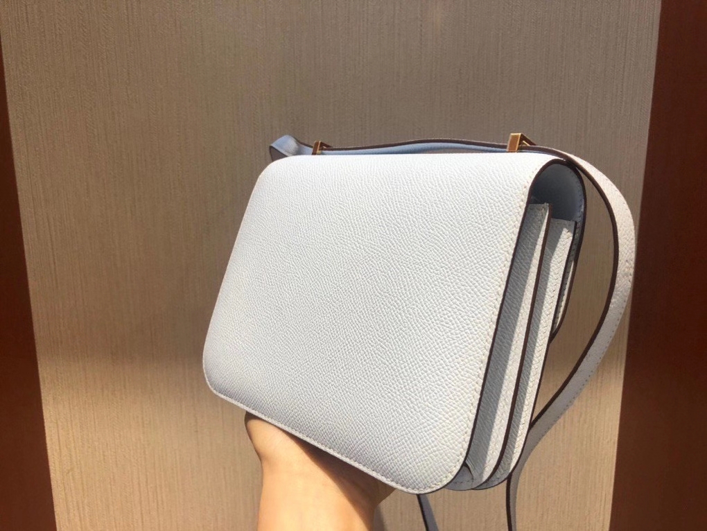 Hermès（爱马仕）最最新Y刻 正品 Constance18cm Epsom T0雾蓝色 金扣