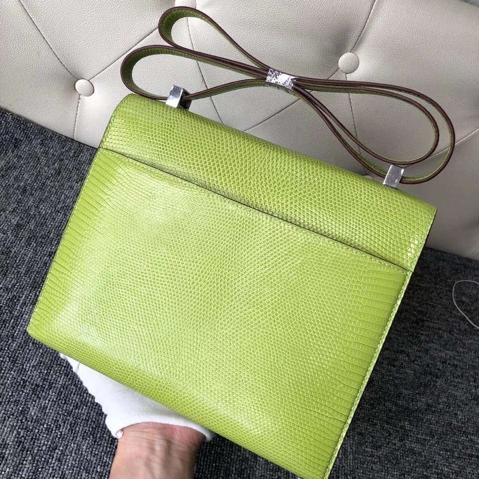 Hermès（爱马仕）Verrou 24cm Lizard 进口亮面蜥蜴 6R 奇异果绿 银扣 顶级手缝