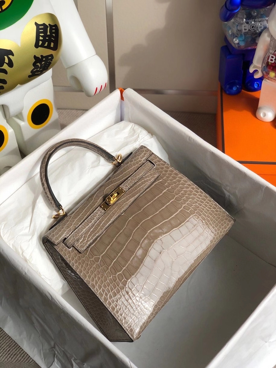 Hermès（爱马仕）Kelly 25cm Alligator shiny 亮面鳄鱼 ck81 斑鸠灰 金扣 顶级手缝  现货