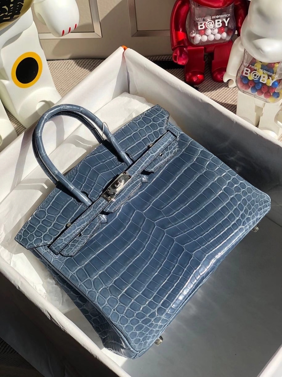 Hermès(爱马仕)Birkin 25cm Crocodile shiny 亮面鳄鱼 N7 风暴蓝 银扣 顶级手缝 品相完美 现货-拉尔森鳄鱼皮具定制 - 爱马仕包包官网 Hermès(爱马仕)Birkin 25cm Crocodile shiny 亮面鳄鱼 N7 风暴蓝 银扣 顶级手缝 品相完美 现货