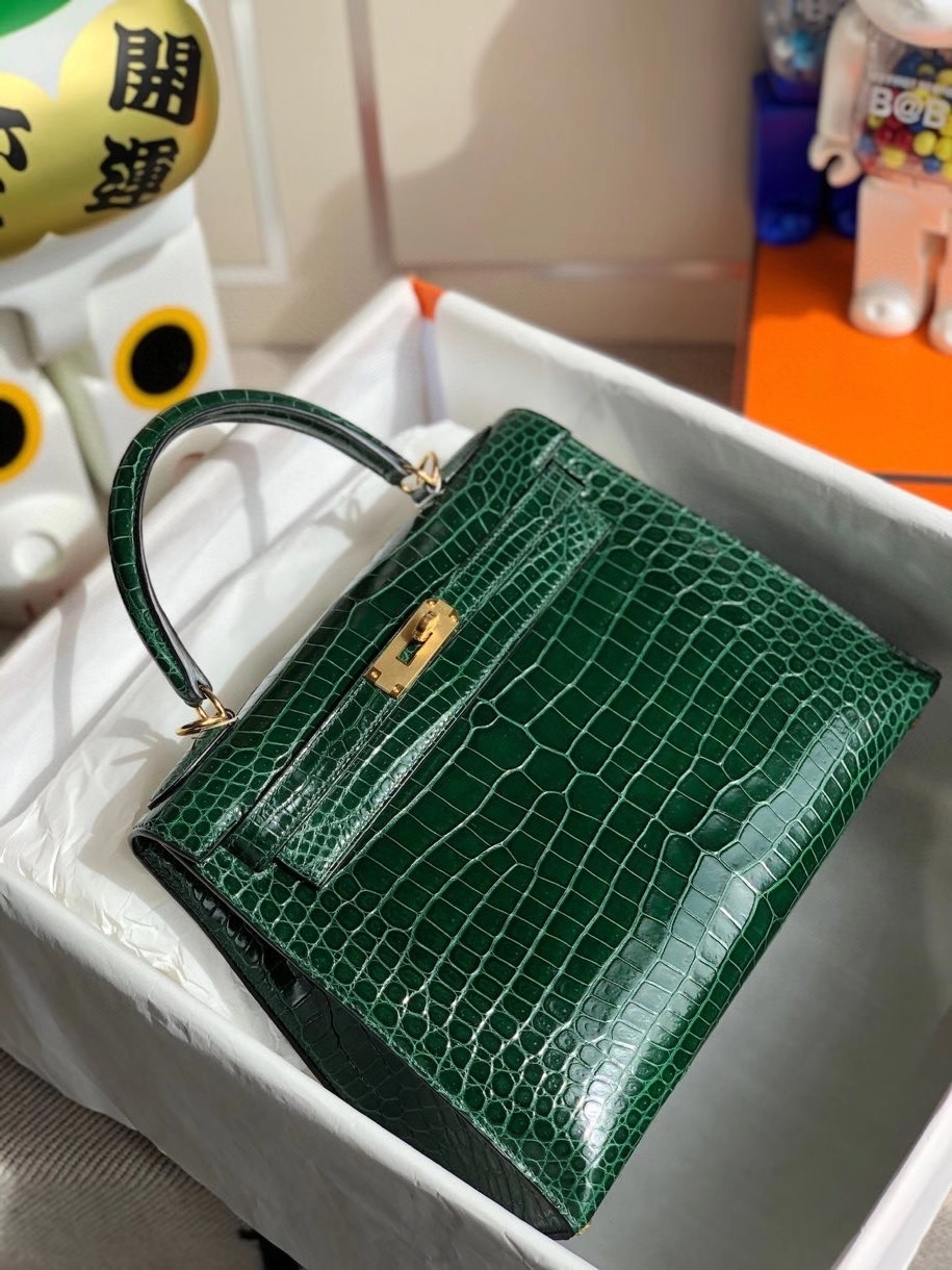 Hermès（爱马仕）Kelly 28cm Porosus shiny 亮面澳洲湾鳄 ck67 祖母绿 金扣 顶级手缝 现货